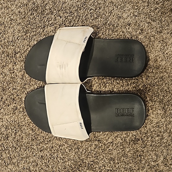 Reef Slides - Picture 2 of 4